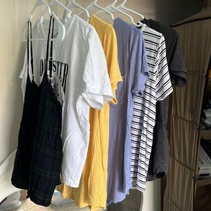 Bundle of size S Hollister Tshirts